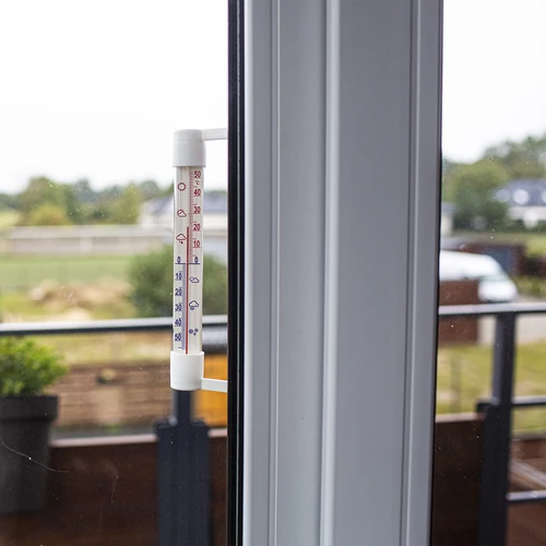 Бял външен термометър (-60°C до +50°C) 23 см - 2