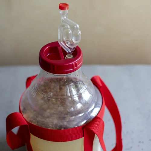 Дамаджана за вино, лека, нечуплива, с презрамки, 10 л - 19