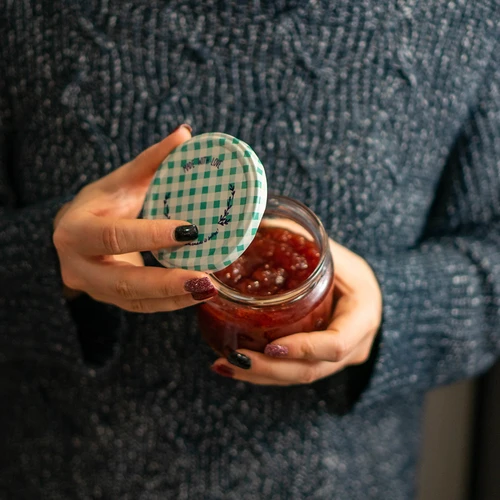 Капачка фи 82/6 на каре - 10 бр. - 14