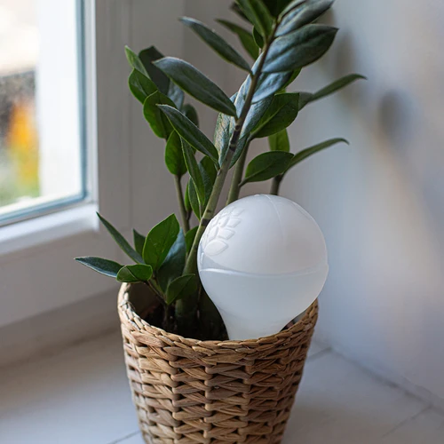 Поливна топка за растения, бяла матова с керамичен накрайник, 400 мл - 11