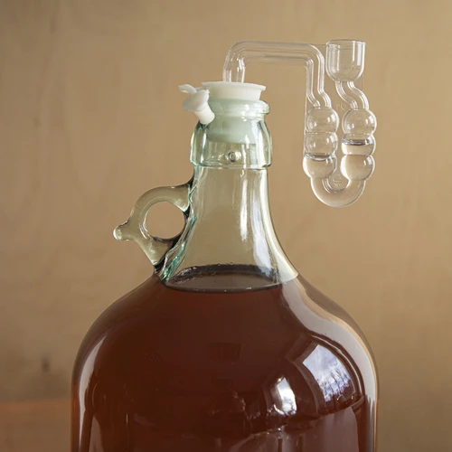 Тапа за дамаджана fi 28/32 mm със запушалка - 7