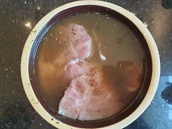 Домашна печена шунка