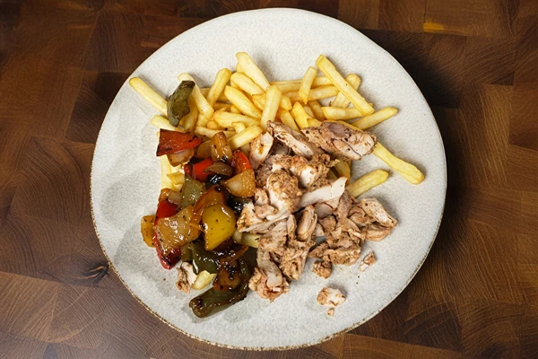 Гирос от пилешки бутчета