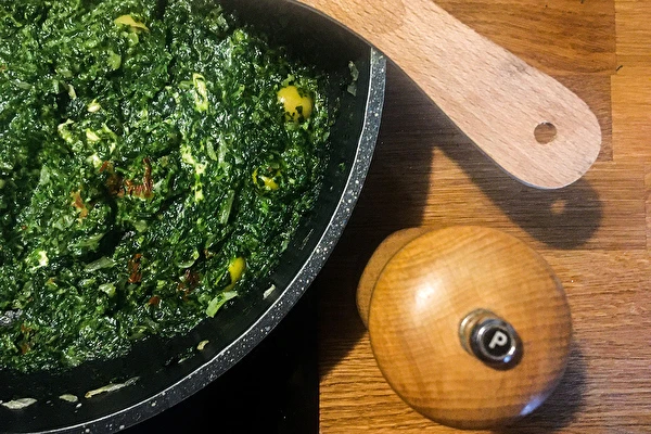 Печени пиероги със спанак