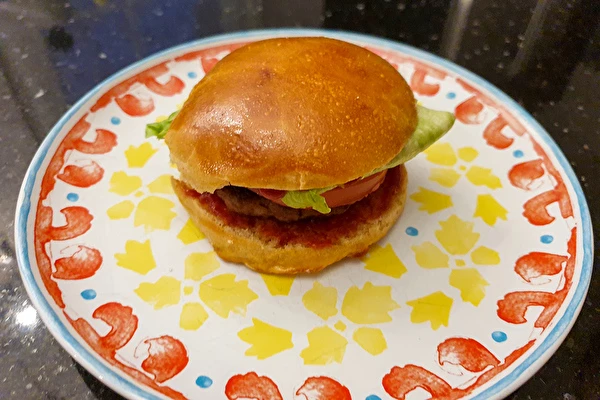 Рецепти на нашите клиенти: Хлебчета за бургери