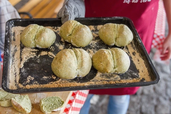 Спаначен хляб / хлебчета