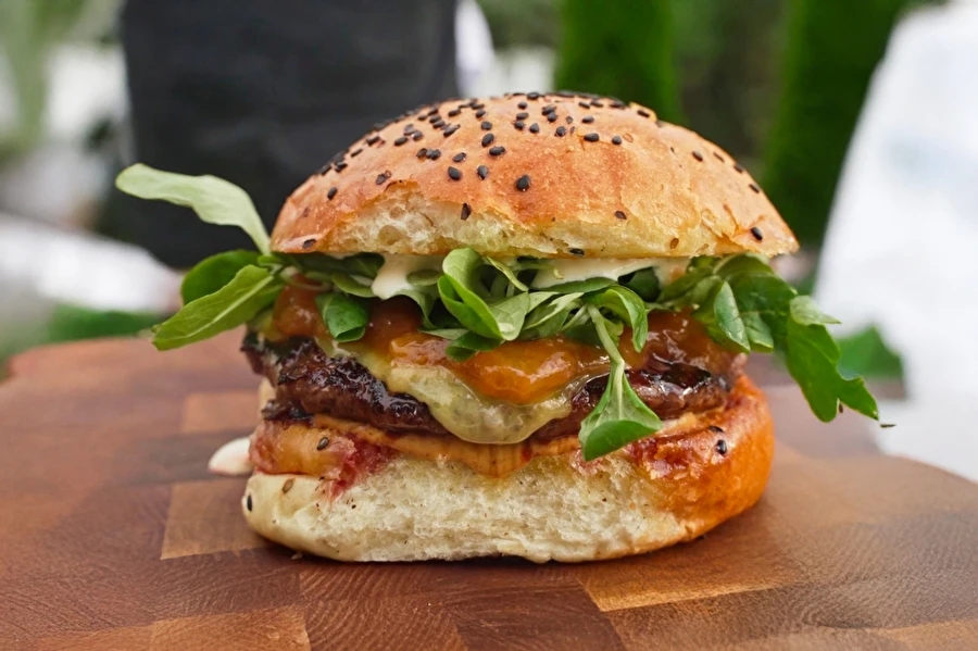 Browin Przepiśnik - Бургер с конфитюр от праскови – опитай това съчетание