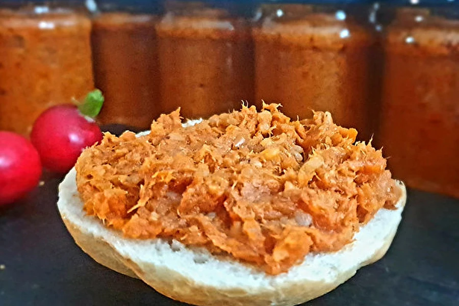 Паприкаш от скумрия