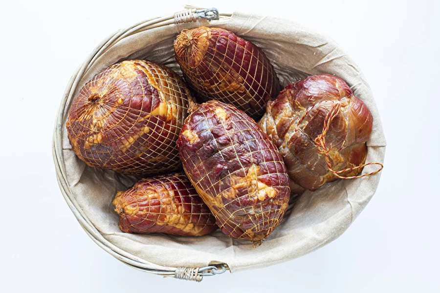 Традиционна пушена шунка