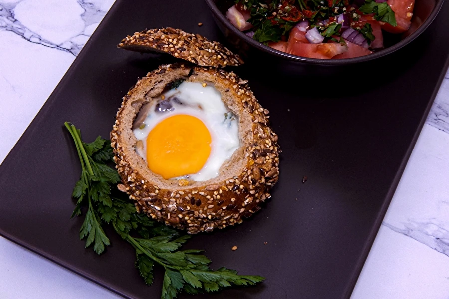 Browin Przepiśnik - Запечено яйце в хлебче